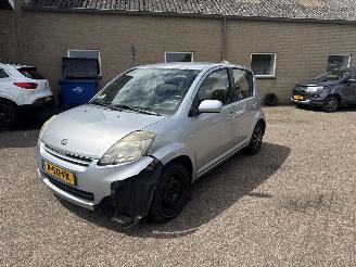 Daihatsu Sirion 1.0-12V Premium picture 3