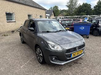 Vaurioauto  passenger cars Suzuki Swift 1.0 Stijl REST BPM €700,-!!! 2017/5