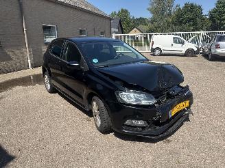 Damaged car Volkswagen Polo 1.2 TSI Highline REST BPM €300,-!!! 2015/4