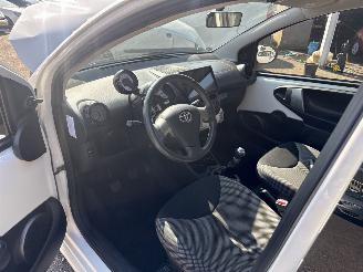Toyota Aygo 1.0 VVT-i Dyn. Or. picture 17
