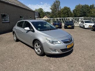 krockskadad bil auto Opel Astra 1.4 Turbo Edition REST BPM €200,-!!! 2011/3