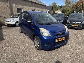 Unfallwagen Daihatsu Cuore 1.0 Trend AUTOMAAT 2009/7