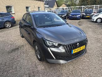 Coche accidentado Peugeot 208 1.2 PT Active Pack 2022/6