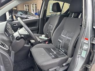 Suzuki Splash 1.0 VVT Exclusive WEINIG KILOMETERS picture 23