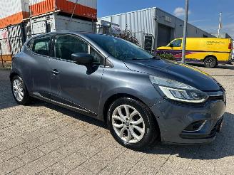 Avarii autoturisme Renault Clio 1.2 TCe Automaat Intens 2016/10
