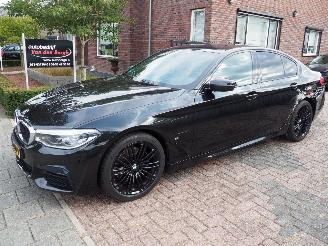 uszkodzony samochody osobowe BMW 5-serie 530e M-Pakket High executive 2019/1