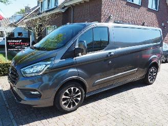 uszkodzony samochody ciężarowe Ford Transit Custom 2.0TDCI Sport L2H1 Automaat 2023/10