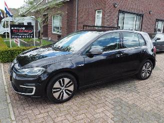 skadebil auto Volkswagen e-Golf E-Dition 92% SOH Diefstal 2020/1