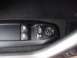 Peugeot 2008 1.2 Vti Active Pack Premium picture 26