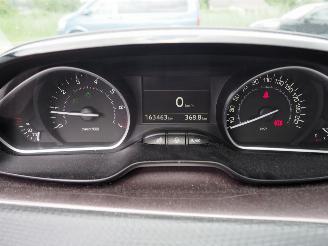 Peugeot 2008 1.2 Vti Active Pack Premium picture 27
