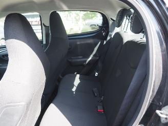 Peugeot 108 1.0 E-Vti Active picture 21