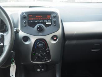 Peugeot 108 1.0 E-Vti Active picture 18
