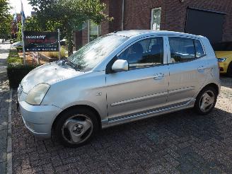 škoda osobní automobily Kia Picanto 1.1 LXE Automaat 2004/12