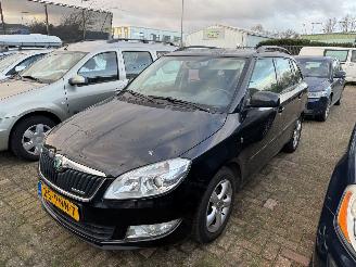 Unfallwagen Skoda Fabia 1.2 TDI AIRCO 2011/2