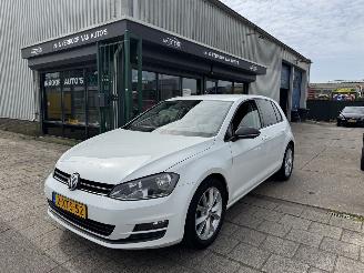 Schadeauto Volkswagen Golf 1.2 TSI AIRCO 5-DEURS 2014/11
