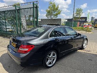 Mercedes C-klasse C180 AUTOMAAT AMG-PAKKET picture 4