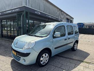 Damaged car Renault Kangoo 1.6 16V AIRCO 2009/7