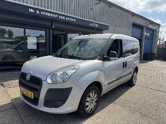 skadebil auto Fiat Doblo 1.4 Benzine Airco dubbele schuifdeur 2012/9