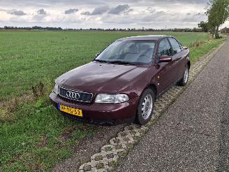 Schadeauto Audi A4 QUATTRO 1.8 20V 1997/5