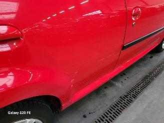 Peugeot 107 1.0i-12v 50-KW XS 5drs picture 3