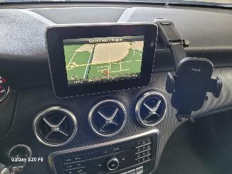 Mercedes A-klasse 180 Automaat 90-KW 5drs Urban picture 21