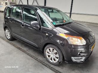 Schadeauto Citroën C3 picasso 1.4 VTi 70-KW 5-Bak Aura 5drs Airco 2011/3