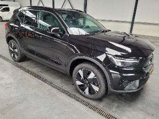 Vaurioauto  passenger cars Volvo EX40 Extended Range 185-KW 82kwh Automaat 2-WD 2026/4