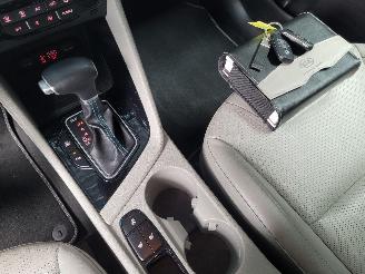 Kia Niro Plug-In-Hybrid 1.6 GDi 77-KW Automaat picture 22