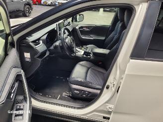 Toyota Rav-4 Hybrid 2.5 131-KW Automaat Two-Tone 2-WD picture 16