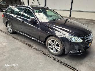 Voiture accidenté Mercedes E-klasse 220 CDi Estate 125-KW Automaat Avantgarde 2014/5
