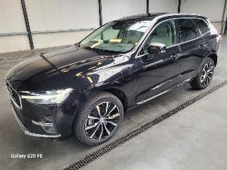 Vaurioauto  passenger cars Volvo Xc-60 2.0 T6 293-KW Automaat AWD Panoramadak 2023/3