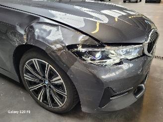 BMW 3-serie 330e Limo 215-KW Automaat High-Executive picture 6