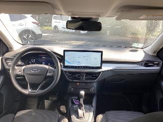 Ford Focus 1.0 EcoBoost Hybrid Titanium X picture 9