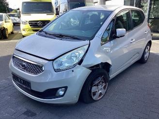 Salvage car Kia Venga Venga, MPV, 2010 / 2019 1.4 CVVT 16V 2011/7