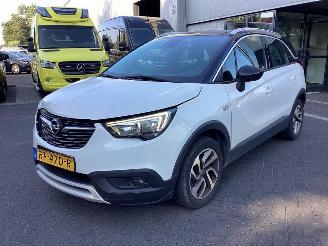 Schadeauto Opel Crossland 1.2 Turbo Innovation 2017/11