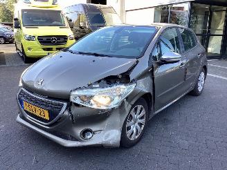 škoda osobní automobily Peugeot 208 1.2 VTi Urban Soul 2013/11