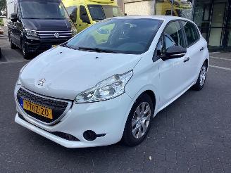 Schadeauto Peugeot 208  2014/4