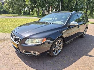 Avarii autoturisme Volvo V-70 2.0T R-EDITION 2011/4
