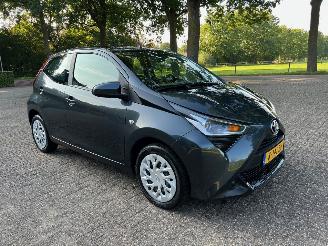 skadebil auto Toyota Aygo X-Play ** GEEN SCHADE** 2021/4