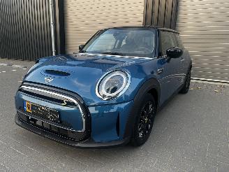 damaged passenger cars Mini Electric BUSINESS EDITION 33KW / NAVI / CAMERA / CRUISE 2022/9