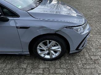 Volkswagen Golf 1.5 eTSI R-LINE AUTOMAAT / NAVI / CRUISE ENZ ENZ picture 4