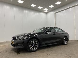 Voiture accidenté BMW 3-serie 320e Autom. Hybrid Edition Plus Navi Clima 2022/2