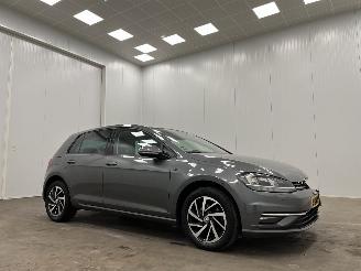 Coche accidentado Volkswagen Golf 1.0 5-drs Navi Clima 2018/11