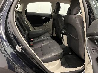 Volvo V-40 Cross Country 2.0 T3 Momentum Navi Clima picture 10