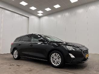 krockskadad bil auto Ford Focus Wagon 1.0 Autom. EcoBoost Titanium Navi Clima 2020/3