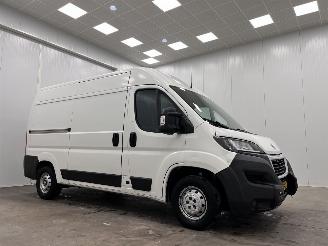 Schade bestelwagen Peugeot Boxer 2.2 BlueHDI L2H2 Navi Airco 2020/9