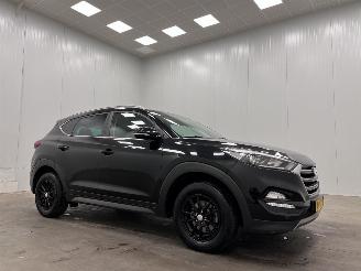 krockskadad bil auto Hyundai Tucson 1.6 GDi Comfort Navi Clima 2016/8