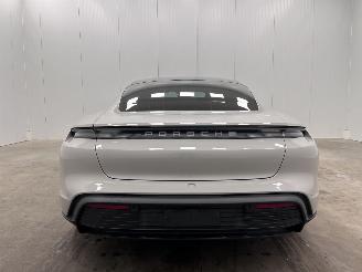 Porsche Taycan Panoramadak picture 6