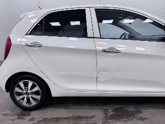 Kia Picanto 1.0 CVVT First Edition Clima picture 18