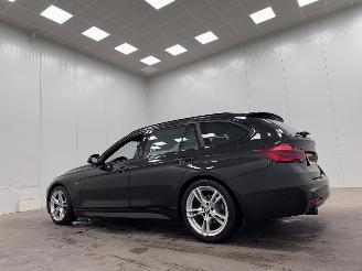 BMW 3-serie Touring 318i Autom. M Sport Panoranadak Navi Clima picture 3